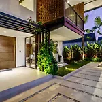 Villa Koma By Balisuperhost